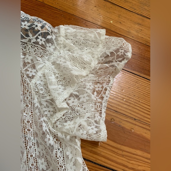 NWOT BCBGeneration Lace Top With Ruffle Sleeve Size XS - Picture 6 of 11